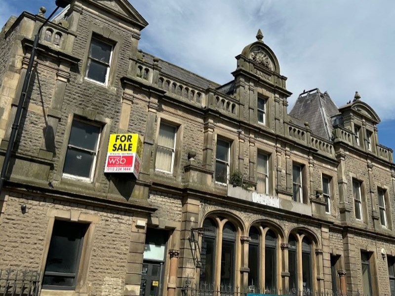 Empty high street properties